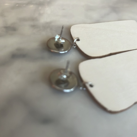 Wood Teacher Pack of Crayon with Purple stud Earrings - Picture 4 of 4